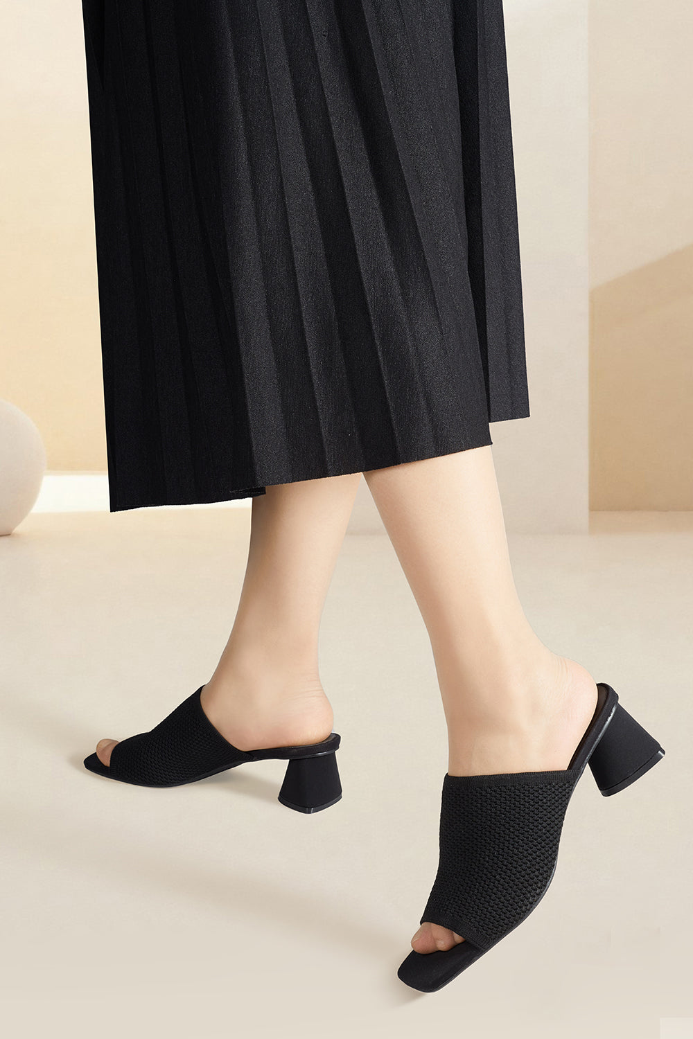 Knitted High Heeled Sandals with Square Toe and Open Toe