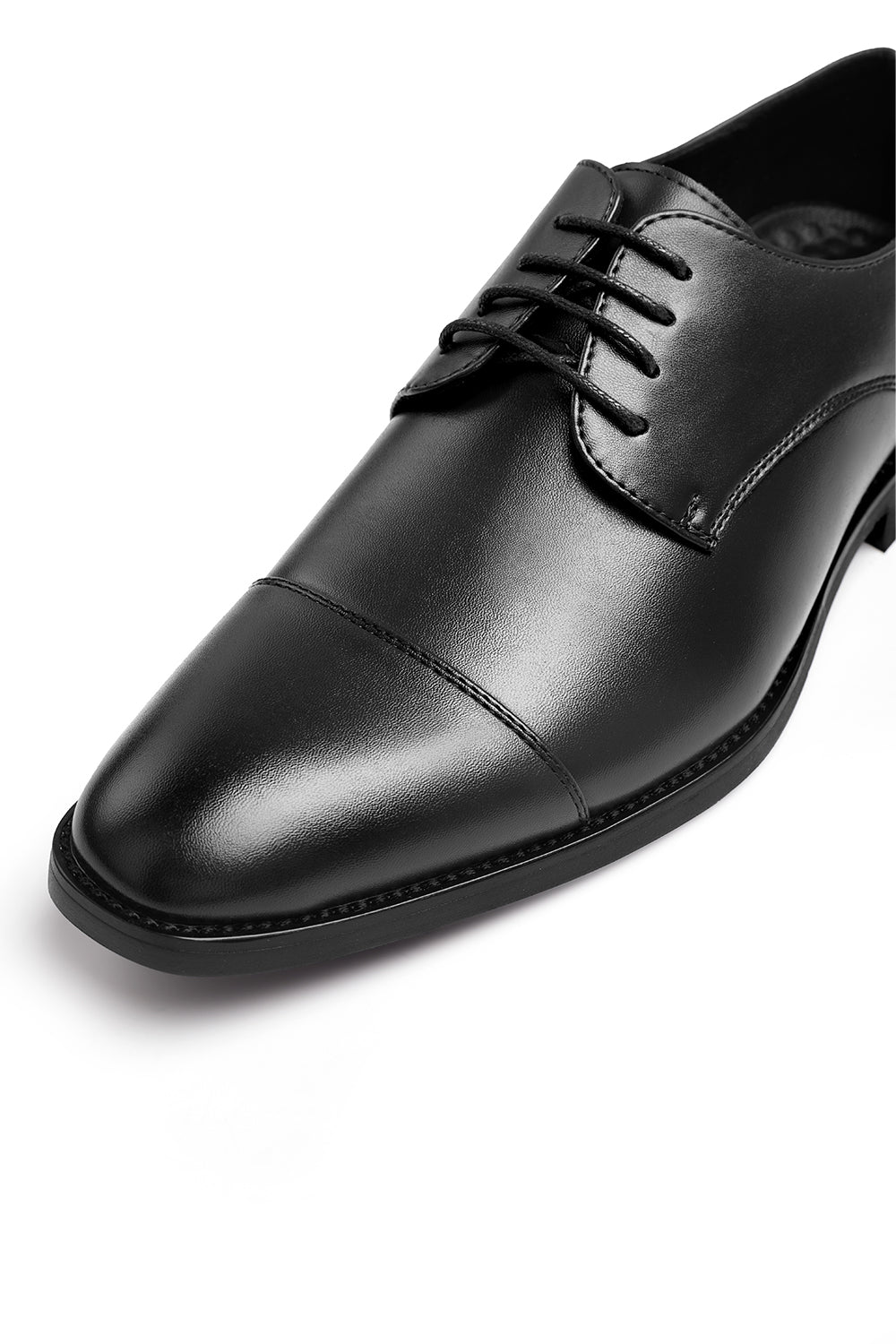 Dress Shoes in PU Leather with Pointed Toe Lace - up