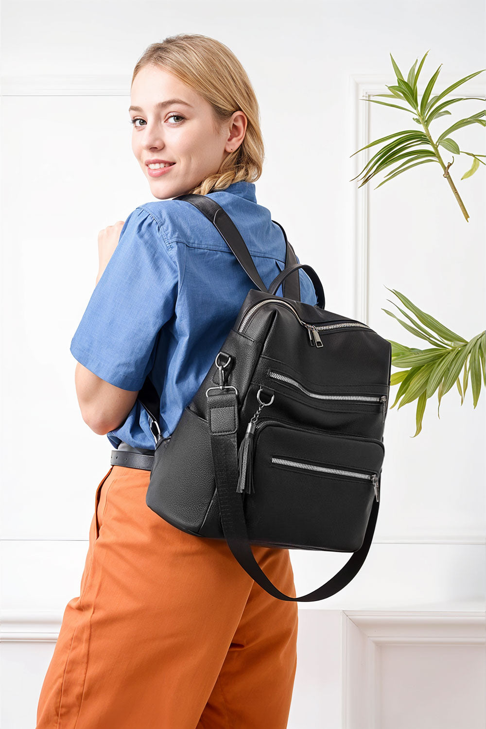 Black Large-capacity Backpacks Made of PU Leather
