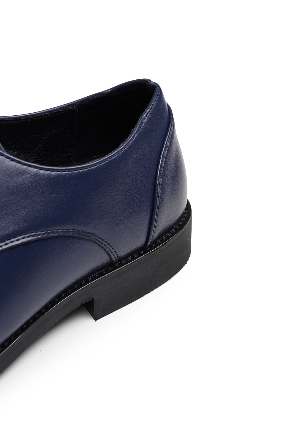 Dress Shoes in PU Leather with Pointed Toe Lace - up